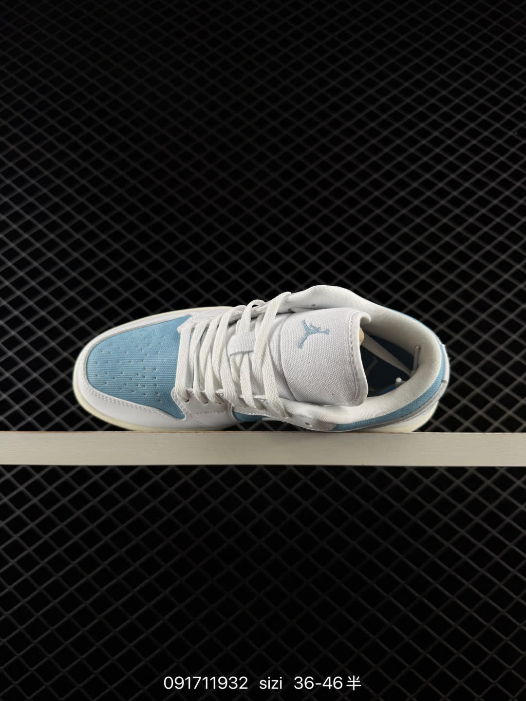 Nike Air Jordan 1 LowAJ1-HQ2004-400